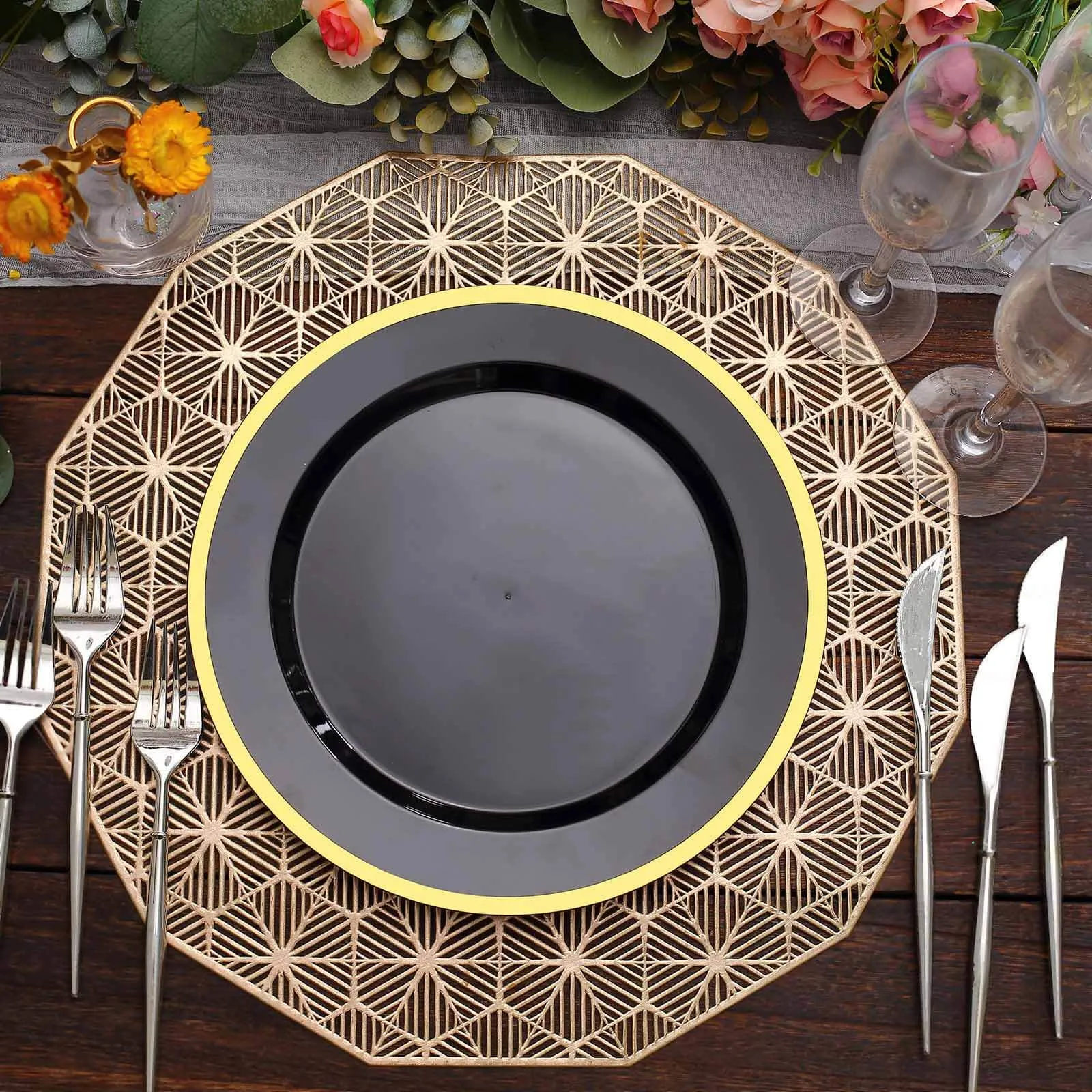 10 Pack 10" Regal Black and Gold Round Plastic Dinner Plates