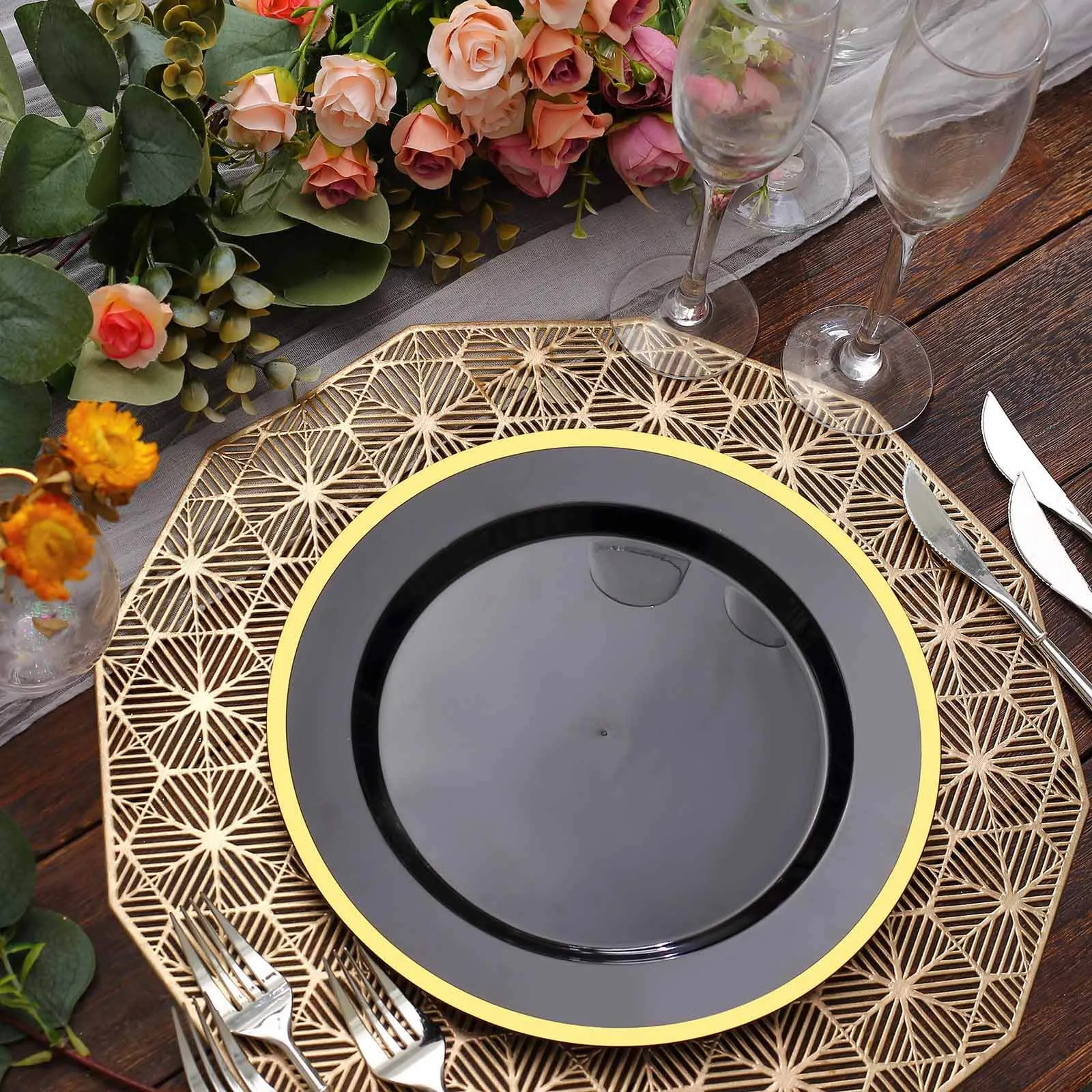 10 Pack 10" Regal Black and Gold Round Plastic Dinner Plates