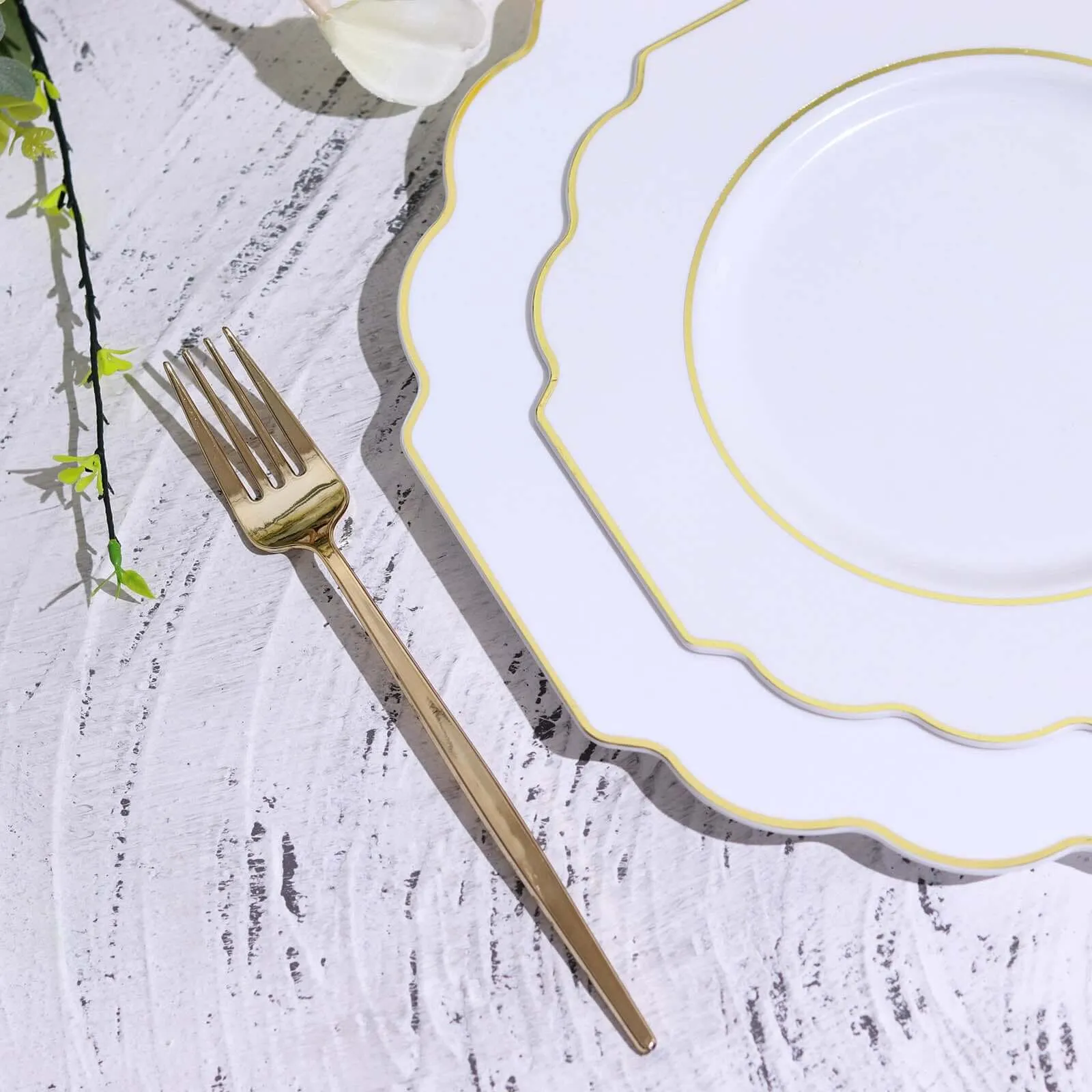 10 Pack 11" White Hard Plastic Dinner Plates, Disposable Tableware, Baroque Heavy Duty Plates with Gold Rim