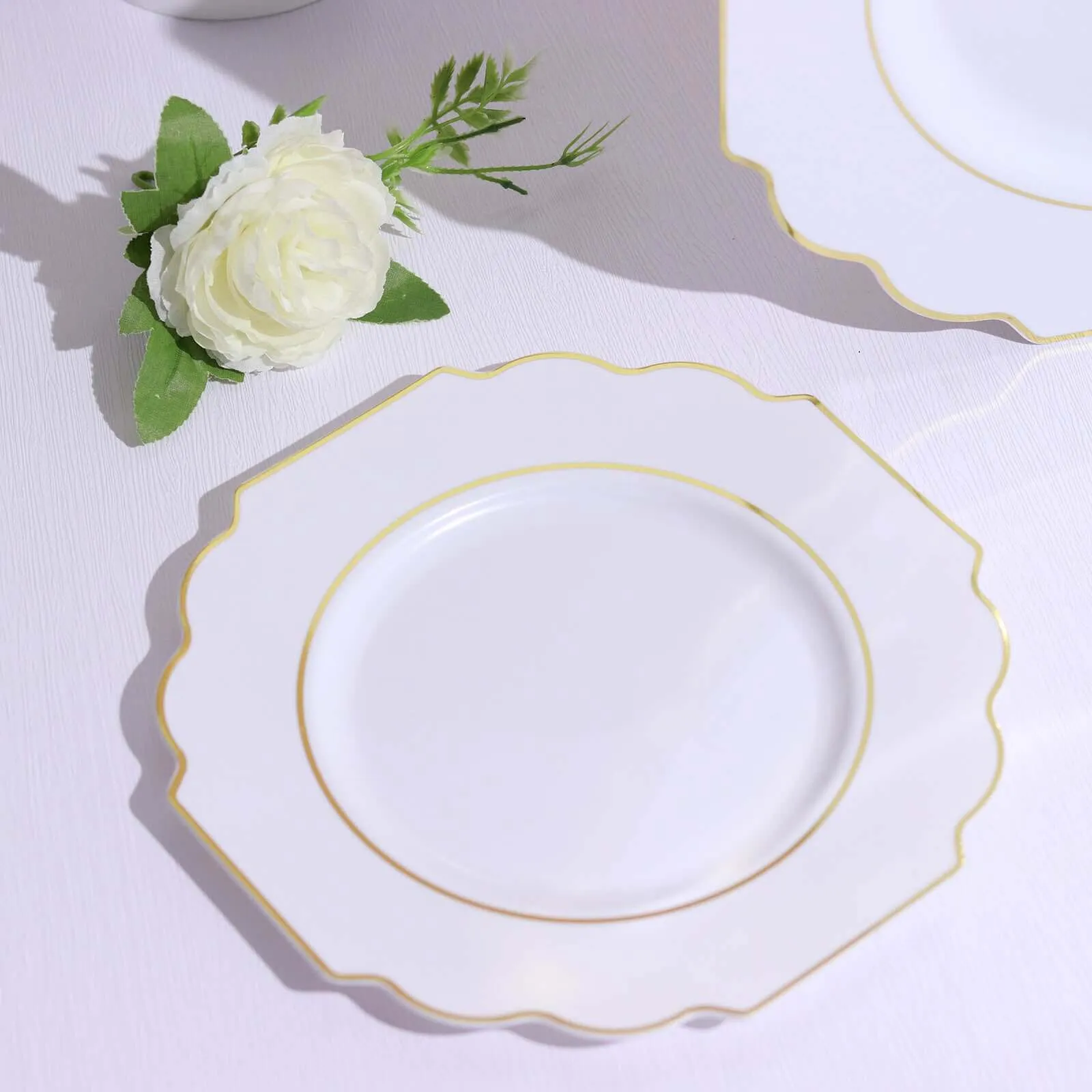 10 Pack 11" White Hard Plastic Dinner Plates, Disposable Tableware, Baroque Heavy Duty Plates with Gold Rim