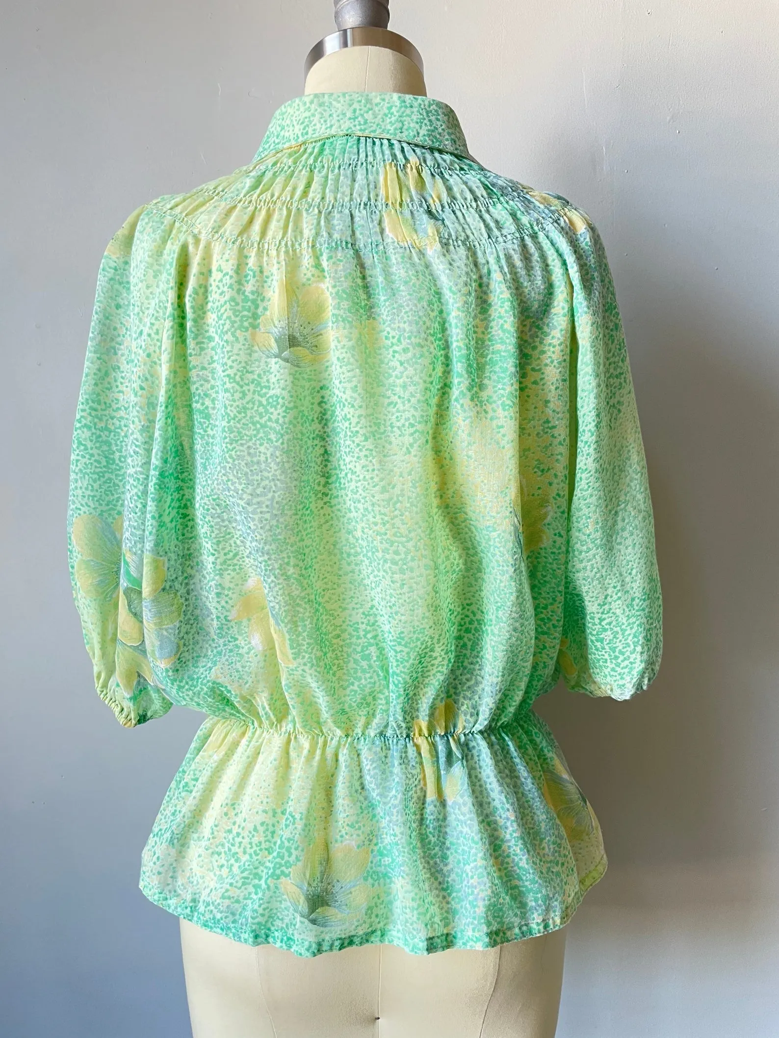 1970s Blouse Semi Sheer Floral Top L