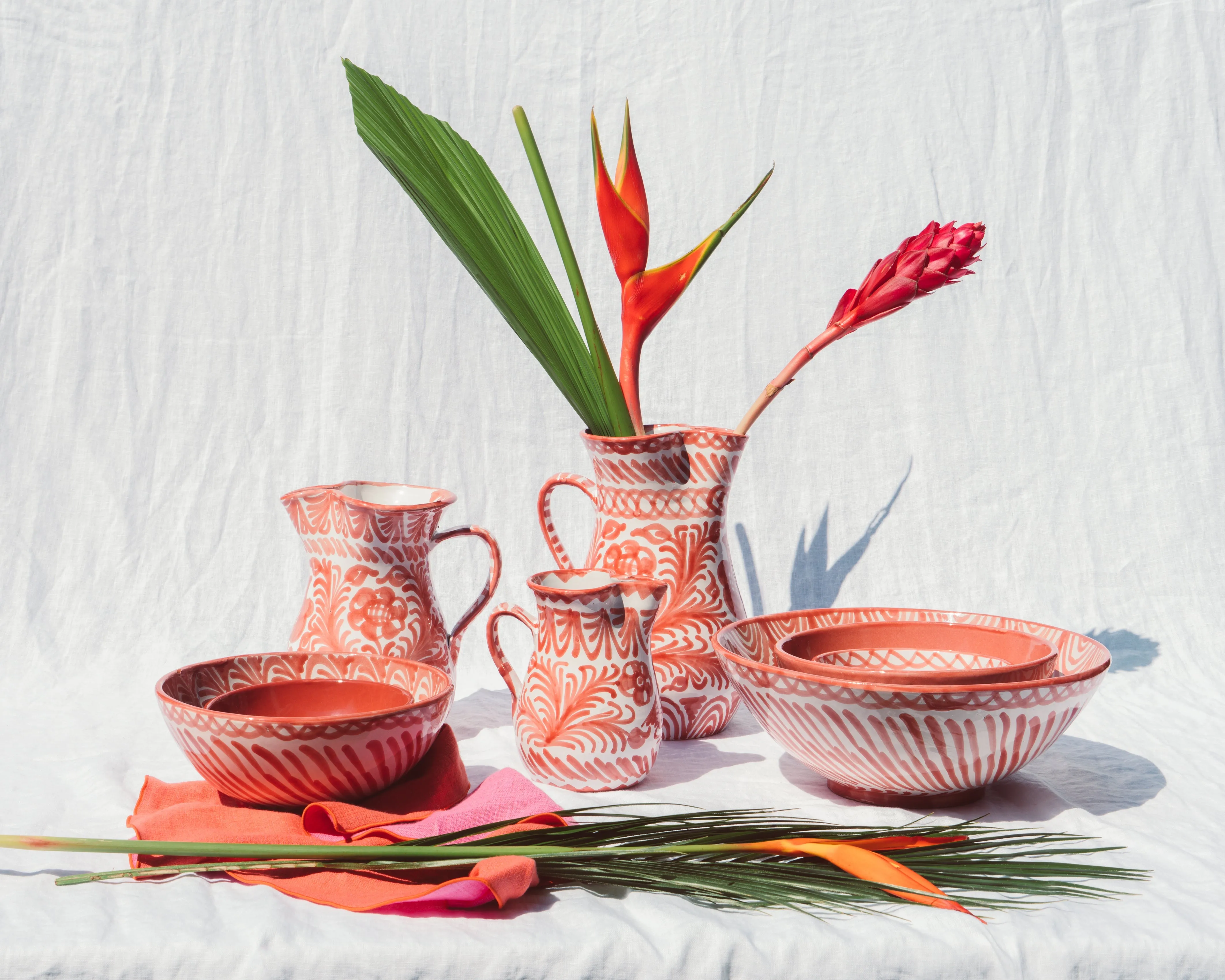 POMELO CASA Medium bowl with hand painted designs