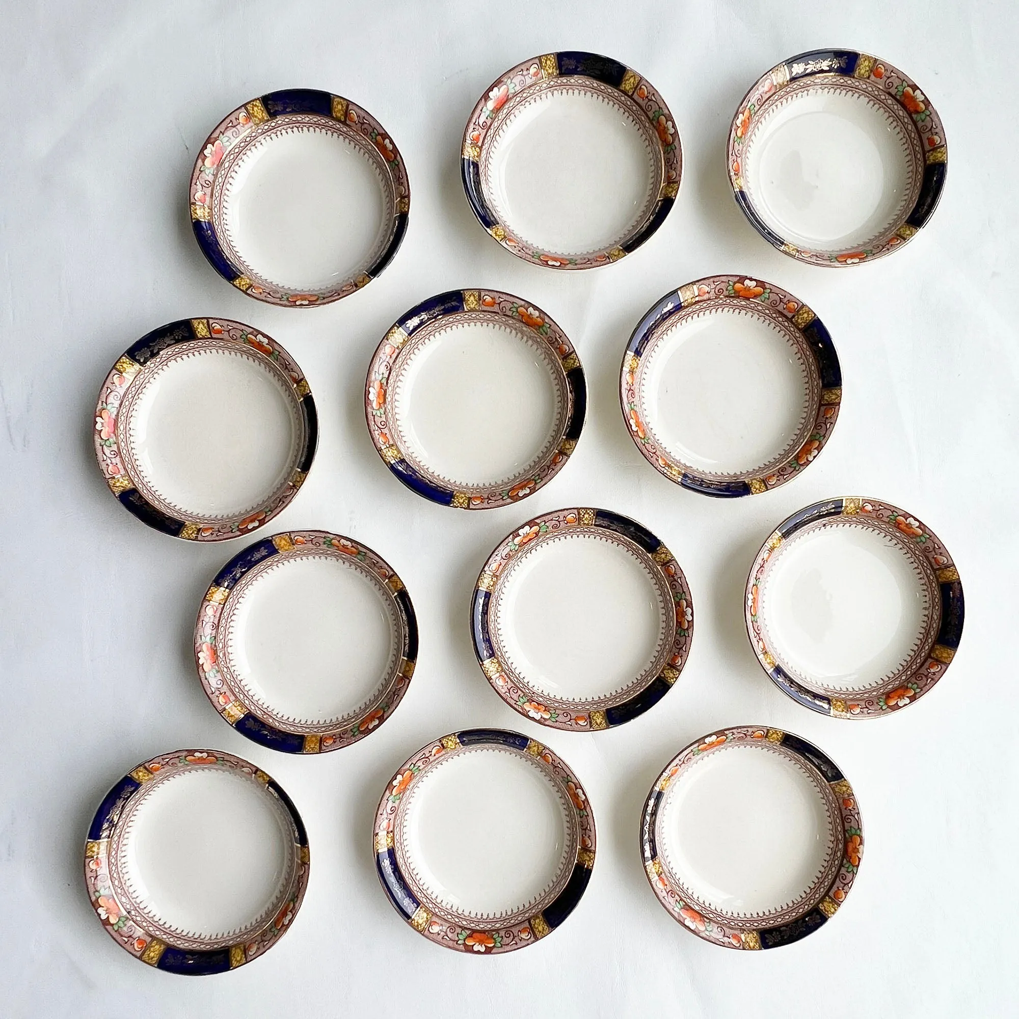 Queen Mary by J. & G. Meakin Fruit, Dessert, and Sauce Bowls 5.25 in., Set of 4