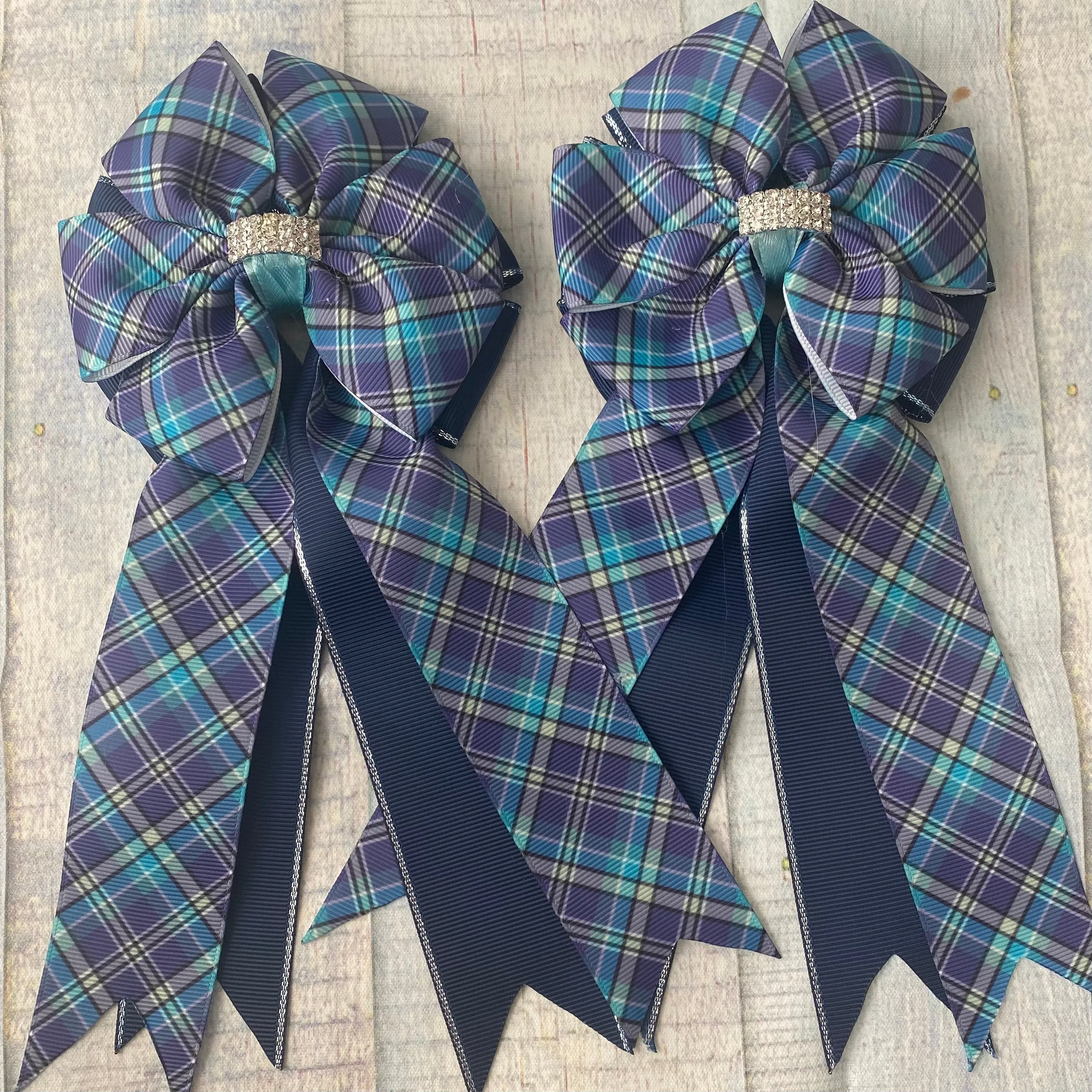 Show Bows: BlueTurquoise Plaid/Navy